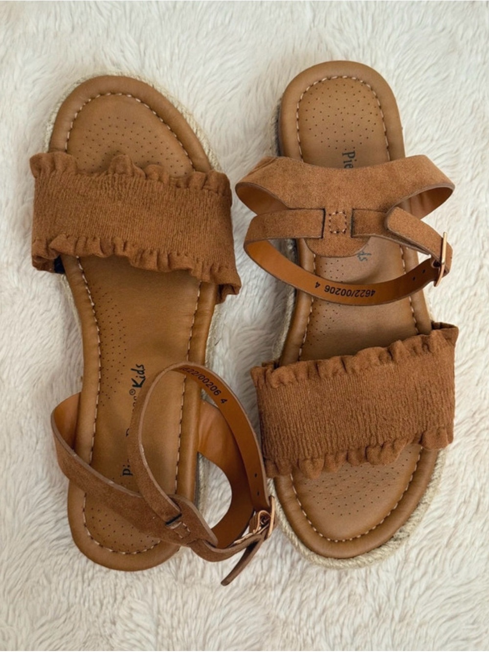 Pierre Dumas Kids Brown Ruffle Strap Sandals